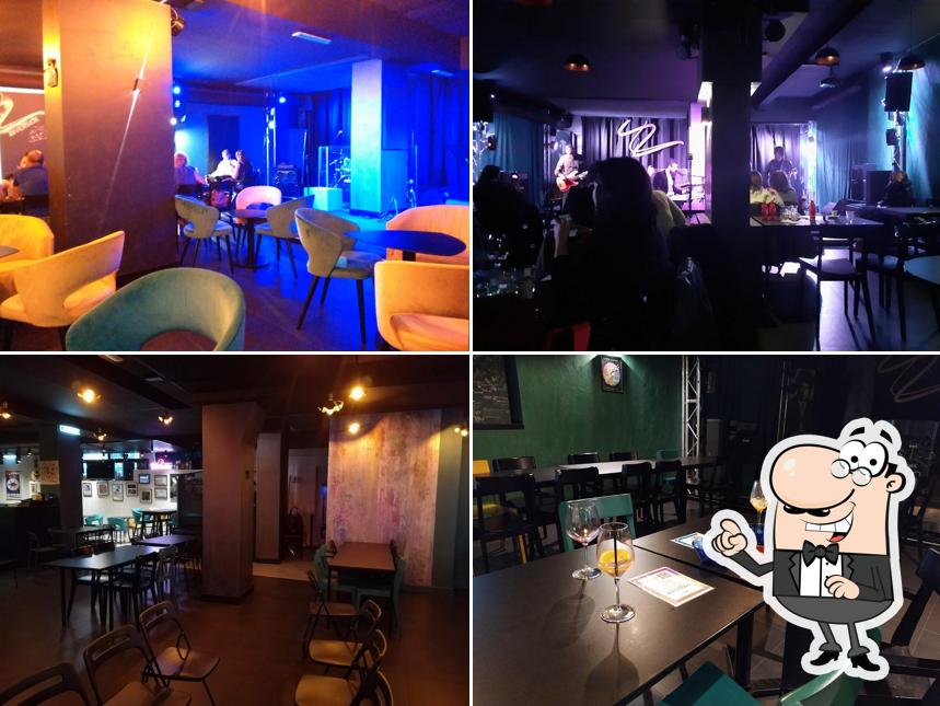 Siediti a un tavolo di Riverside - Food Sounds Good