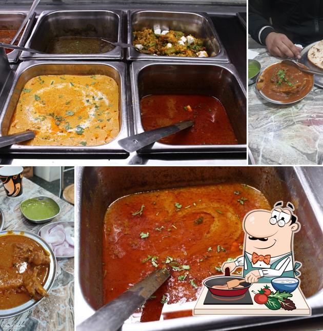 Chicken curry at Bhatia's Food Court & Kebab Dhaba