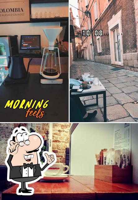 Dai un'occhiata agli interni di D16 Coffee