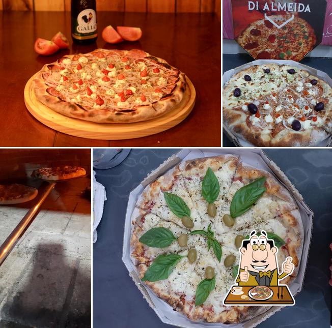 Escolha pizza no Di Almeida Forneria