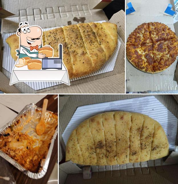 Garlic bread at Domino's Pizza
