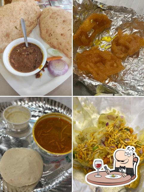 Food at Apna Sweets