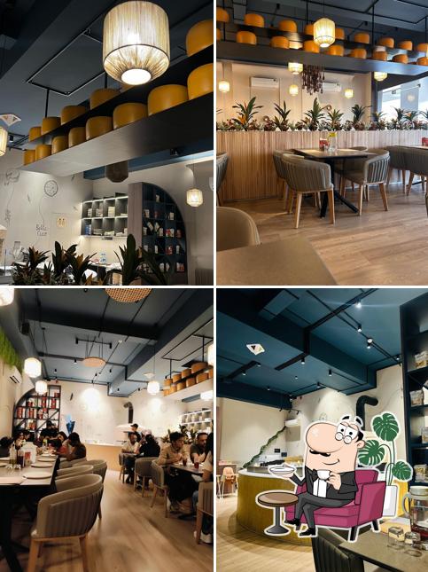 The interior of Sale & Pepe - Ristorante Italiano