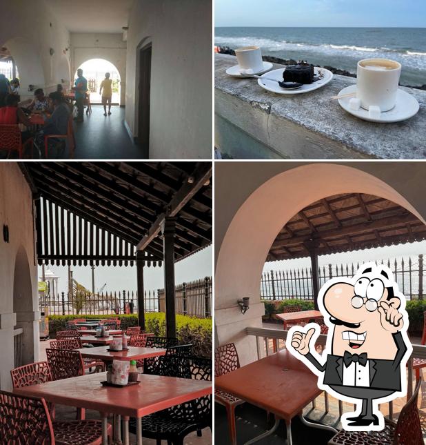 Check out how Le Café looks inside