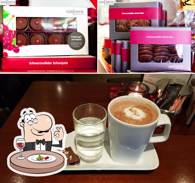 Plats à Confiserie Rafael Mutter