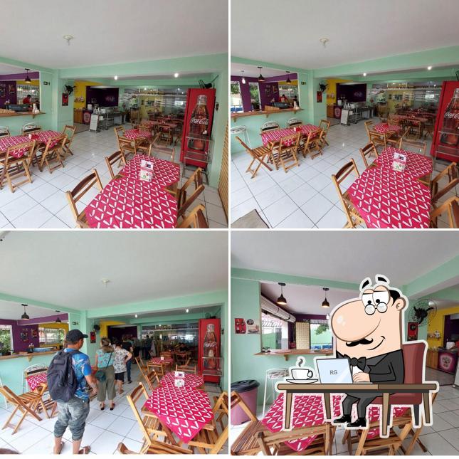 Veja imagens do interior do Restaurante Casa do Pai Refeições