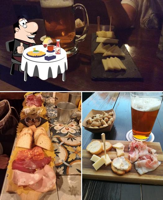 Piatto di formaggi al The 8 Pub