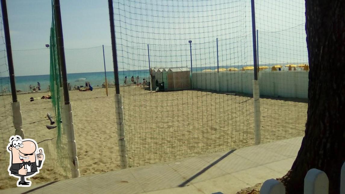 Ecco un'immagine di BUVETTE servizio ristoro spiaggia