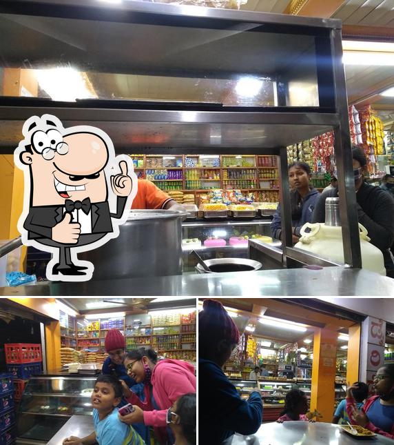 Here's a photo of New Delux Oven Fresh Bakery & Sweets