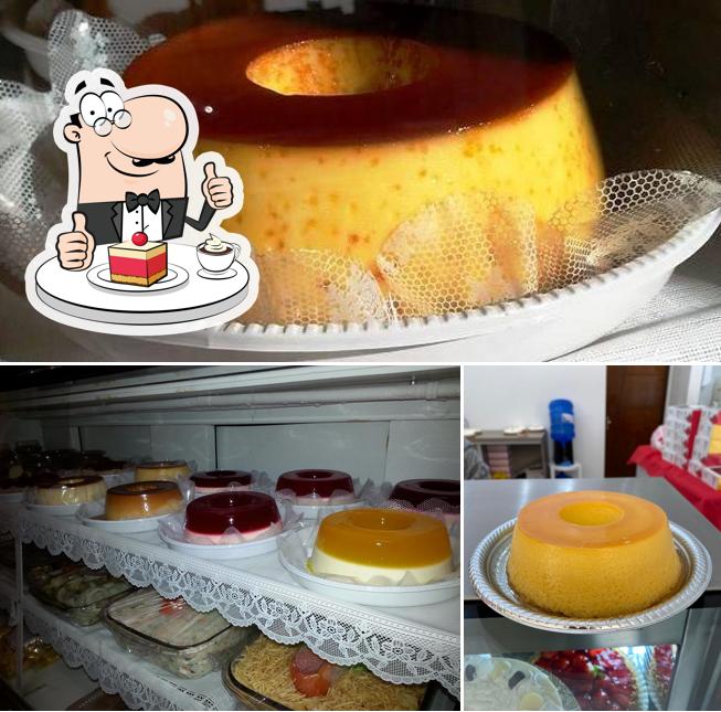 A Casa do Frango Assado - Rotisseria - São Bernardo do Campo/SP oferece uma seleção de sobremesas