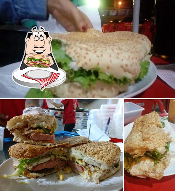 Clube sanduíches em Junin Lanches