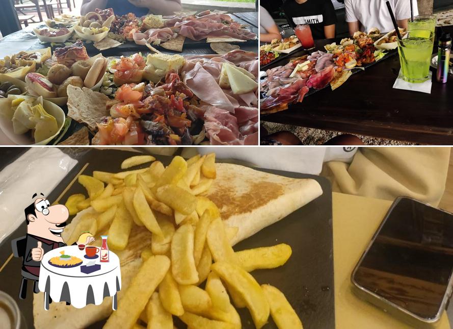 Piatto di formaggi al Chiosco Sciacca Aci Bonaccorsi