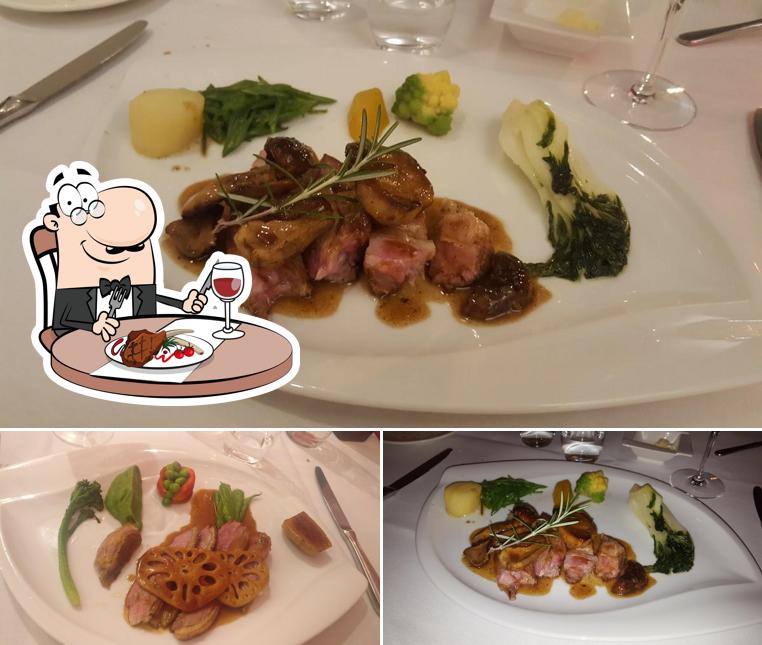 Il y a une sélection d'options pour les amateurs de viande