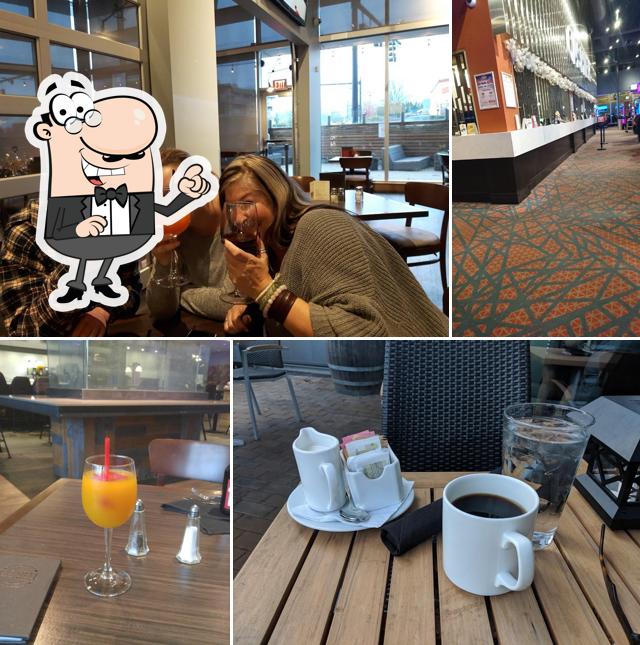 Installez-vous à l'une des tables de Chances Maple Ridge