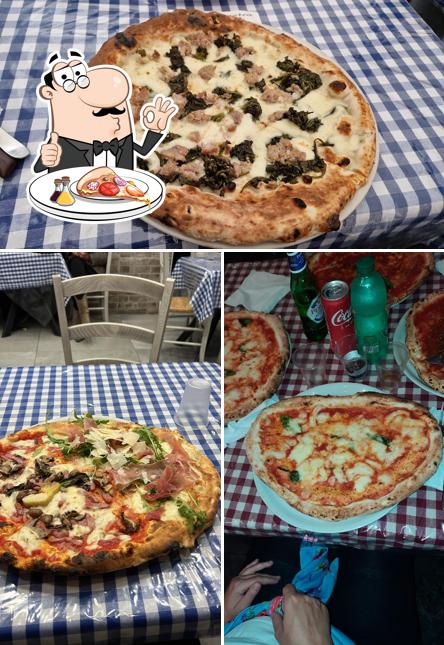 Scegli una pizza a 2 Passi a Toledo Pizzeria