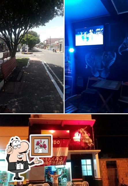 O interior do Chapada Bar