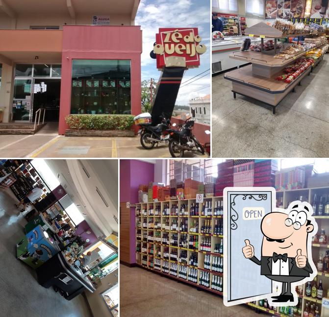 Here's a picture of Zé do Queijo