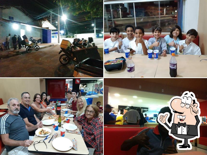 Veja imagens do interior do Domino's Pizza