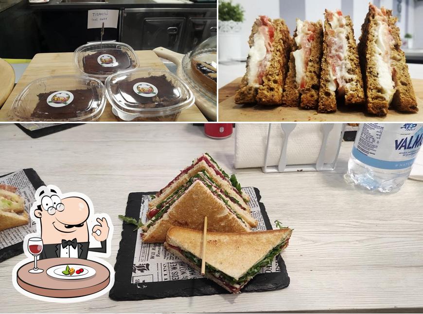 Cibo al Toast & Roll