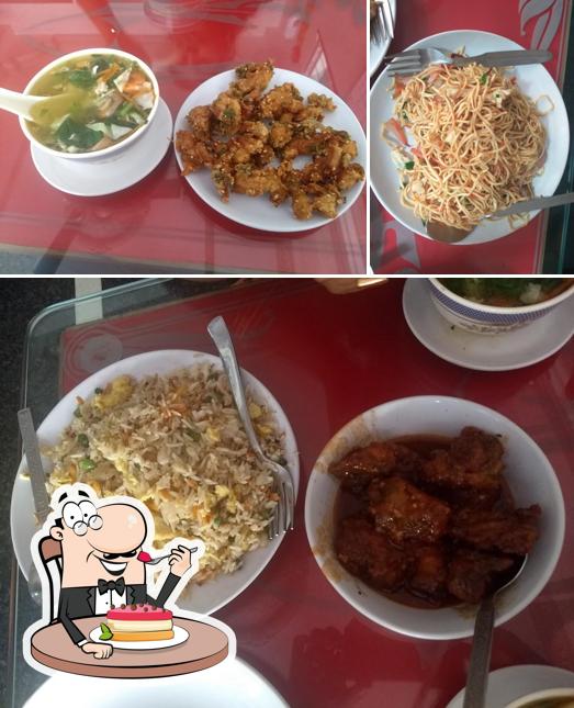 Hongkong Chinese Restaurant offers a variety of sweet dishes