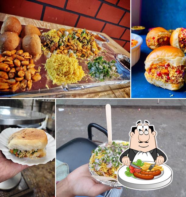 Pulled pork sandwich at Rajubhai Dabeliwale