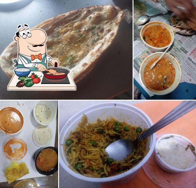 Chicken curry at BHOPAL UDIPI RESTAURANT