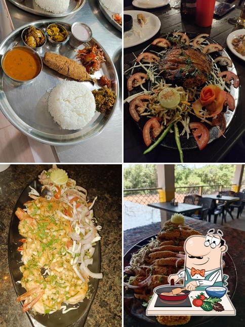 Chicken curry at Sobit Tiracol Restaurant and Bar