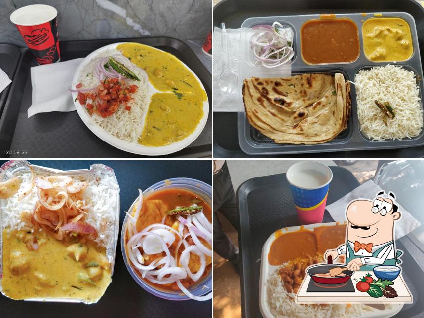 Chicken curry at ACHHA KHAO ACHHA KHILAO