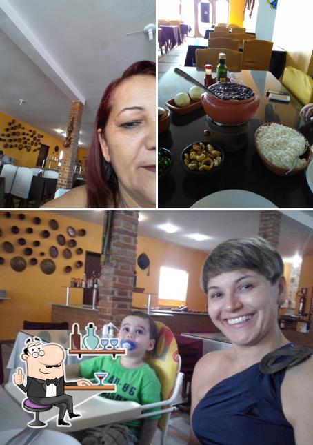 O interior do Disk Feijoada