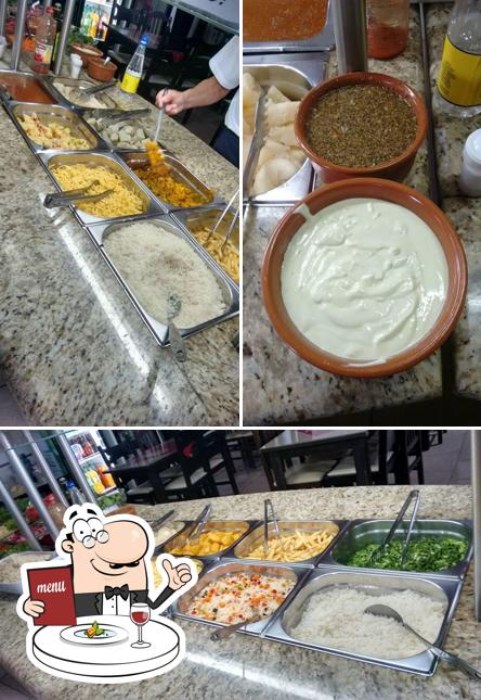 Comida em Restaurante Galpão