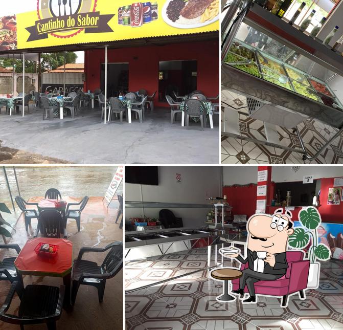 O interior do Restaurante Cantinho do Sabor