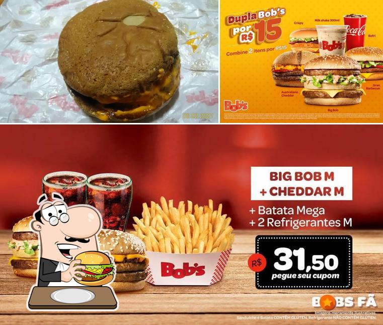 Experimente um dos hambúrgueres servidos no Bob's