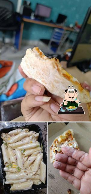 Macaroni and cheese at The Pizza and Pizza