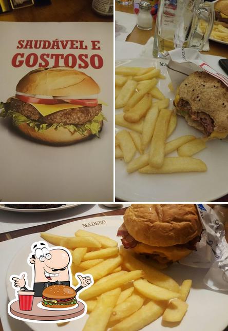 Peça um hambúrguer no Madero Steak House Salvador Barra