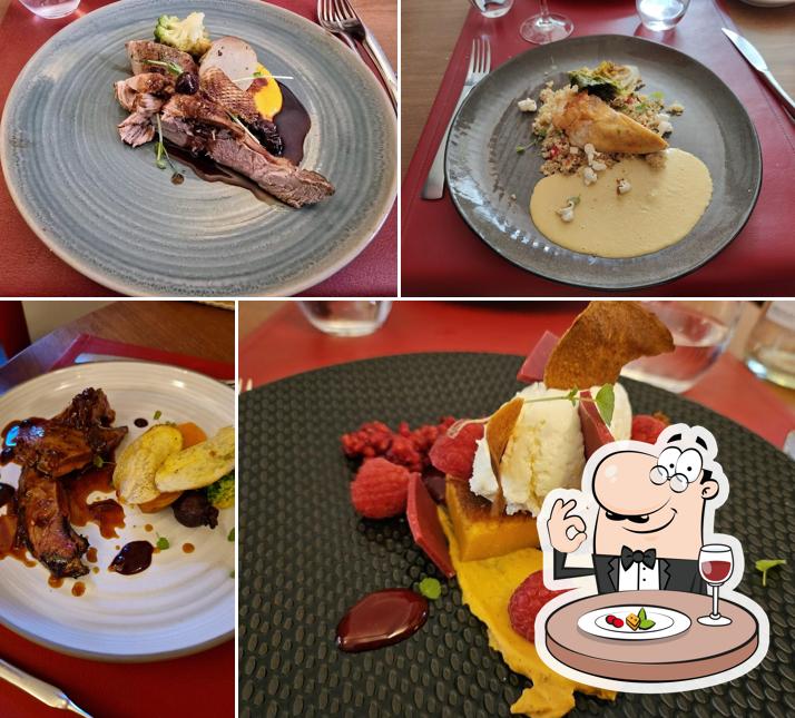 Plats à Les Banquettes Rouges