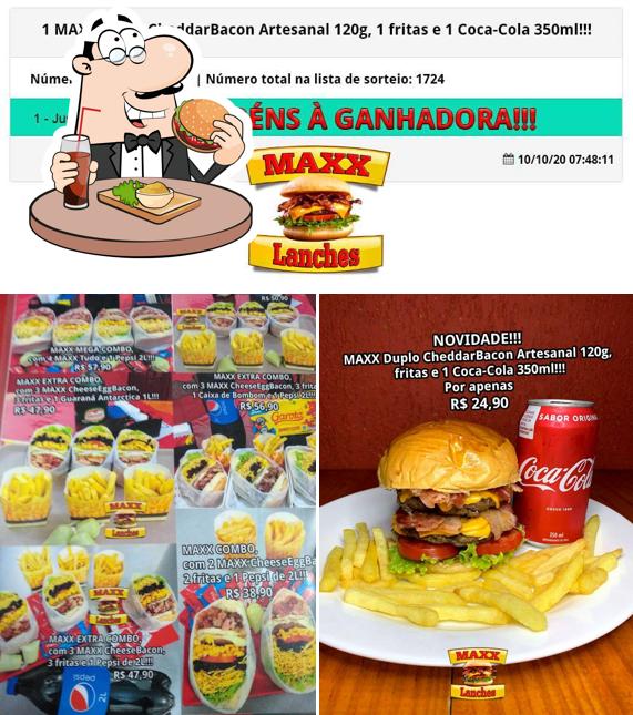 Peça um hambúrguer no MAXX Lanches
