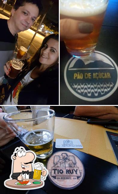 Peça uma tulipa de cerveja leve ou escura