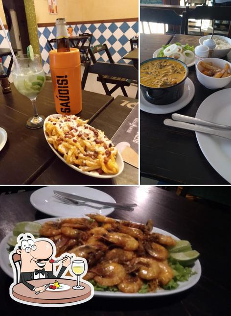 Platos en Hora Exata Bar e Comedoria