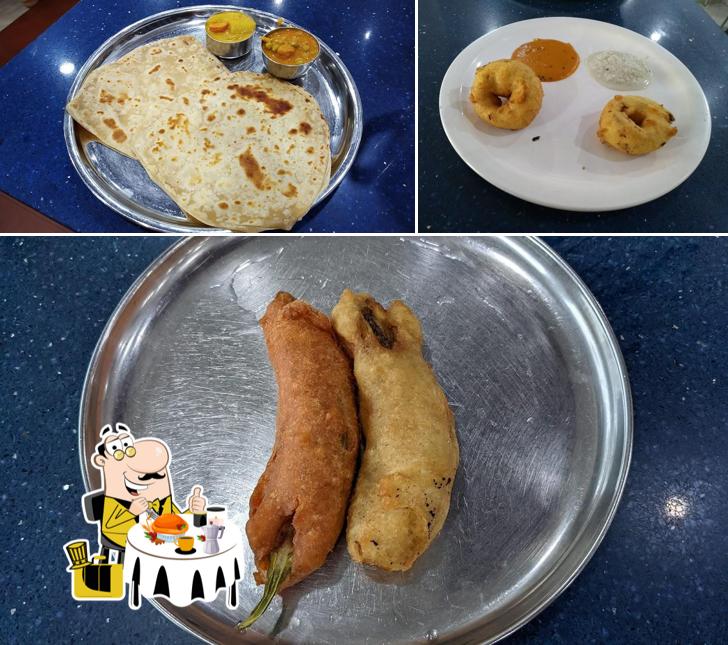 Meals at Hotel Aryaas ഹോട്ടൽ ആര്യാസ്