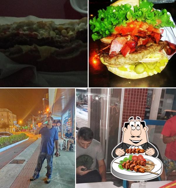 Confira a imagem apresentando comida e exterior no Dog do Gordão