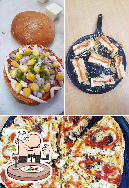 Food at Yaaran Da Pizza