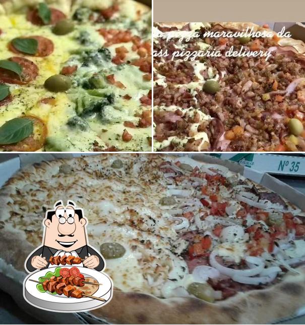 Comida em Pizzaria Kass