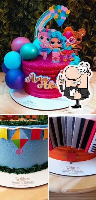 Here's a picture of Lanche Mania