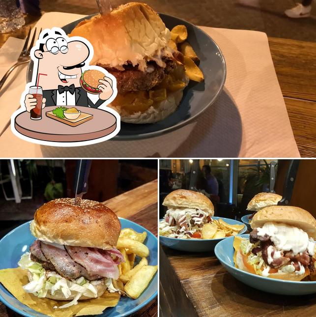 Prova uno dei tipi di hamburger disponibili a Ingordo