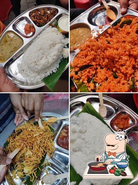 Chicken curry at Sri Paada Sri Sri Vari Fast Foods