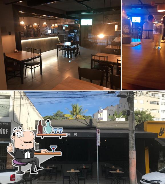 O interior do Stout Bar