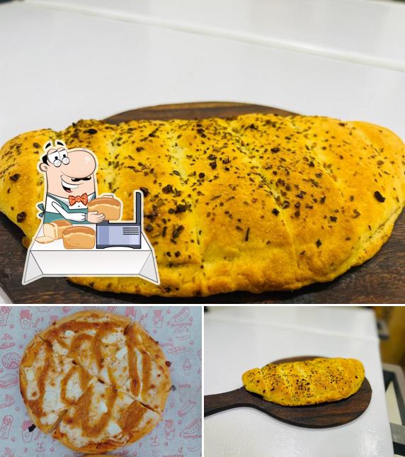 Garlic bread at PIZZA ROUTE89