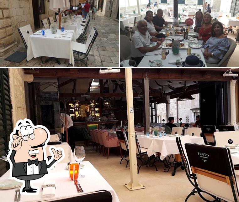 Gli interni di Fish Restaurant Proto