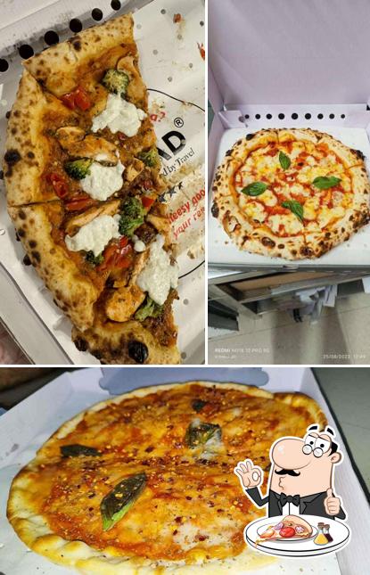 Order pizza at Nomad Pizza - Traveller Series