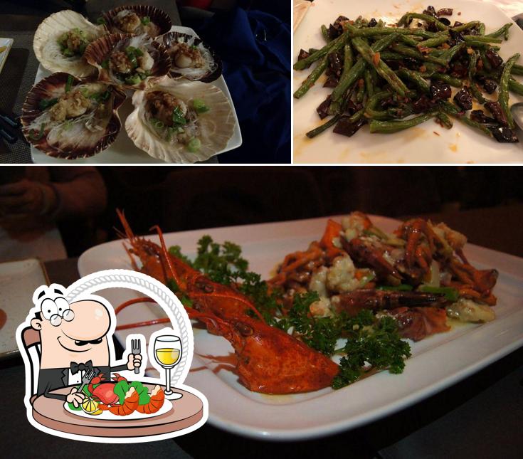 Choisissez de nombreux repas à base de fruits de mer servis par Diamond Rice